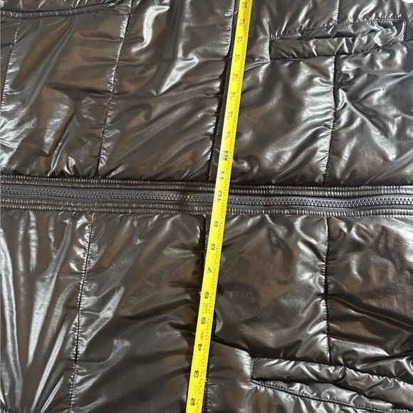 Used Guess puffer jacket Sz M - Picture 3 of 11